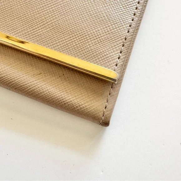 Salvatore Ferragamo Gancini Logo Beige Leather Long Continental Wallet - Picture 3 of 16